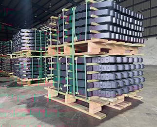 load containment - shipments secured by pallet and strapping