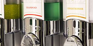 hotel room shampoo and conditioner