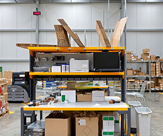 packaging workstation-packing table